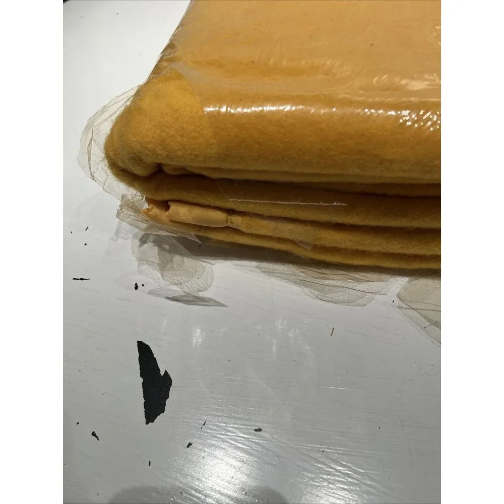 VTG NIP NOS BEACON FANTASY 100% ACRYLIC 72X90 RUSTIC yellow gold‎ BLANKET READ